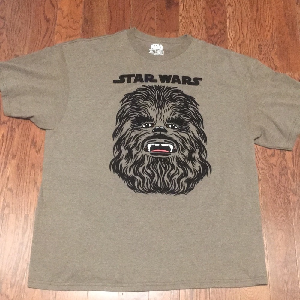 Star Wars Brown Embossed Graphic T-shirt. Size 2xl